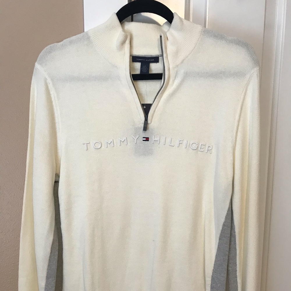 Tommy Hilfiger Long-Sleeved Sweater